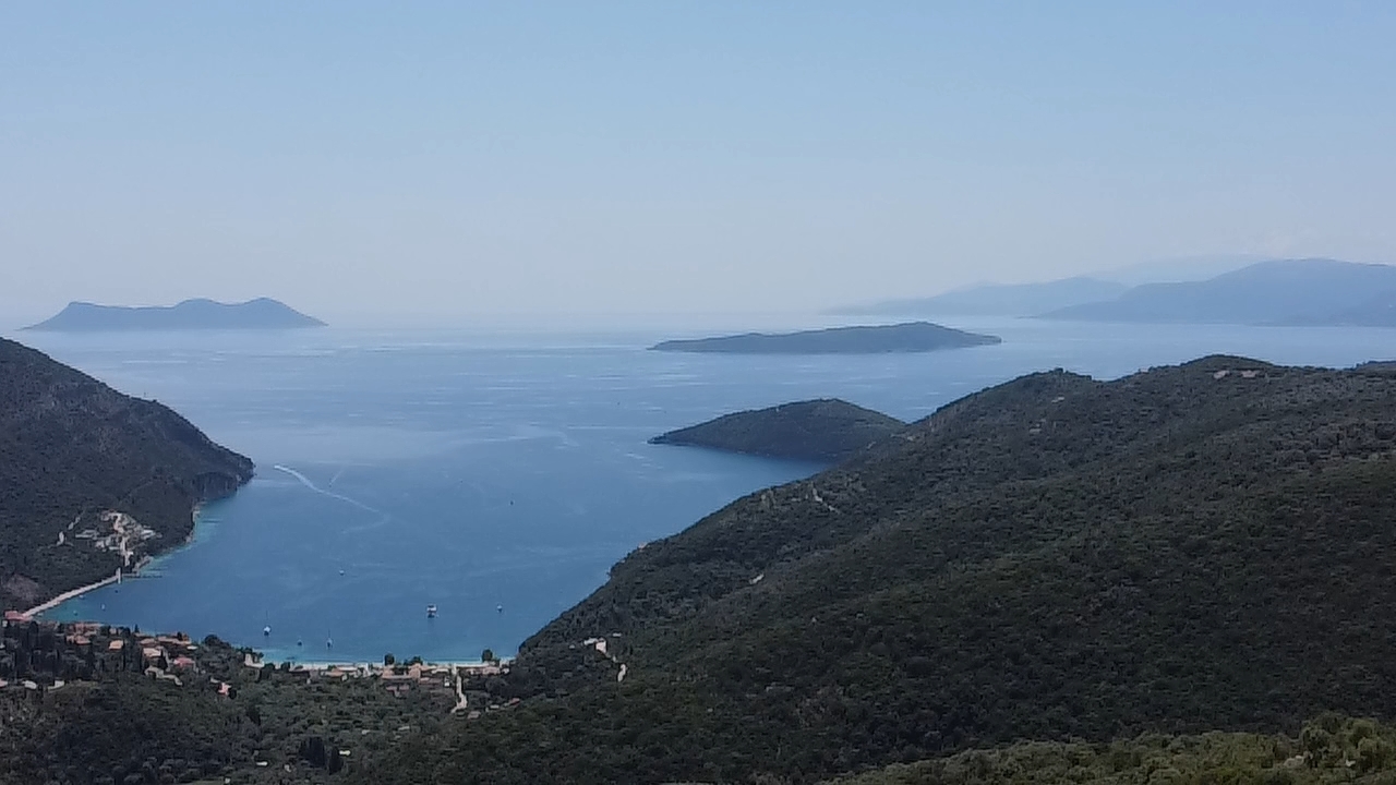 Fterno, Land 14,000 sqm